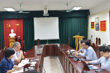 VNU-UET welcomed and worked with DAAD Office in Hanoi