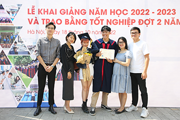 Lễ khai giảng năm học 2022-2023 và trao bằng tốt nghiệp đợt 2 năm 2022