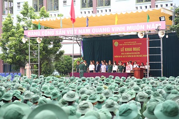 Khởi động mô hình giáo dục toàn diện tại Hòa Lạc dành cho tân sinh viên Trường Đại học Công nghệ